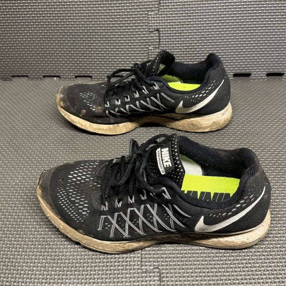 Nike Zoom Pegasus 32 Sneakers - Picture 3 of 8